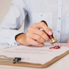 Ile kosztuje testament u notariusza? Sprawdź ceny i ukryte opłaty