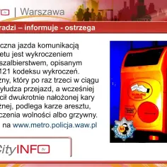 Żółty automat biletowy w Warszawie. Policja ostrzega przed szalbierstwem, czyli jazdą bez biletu.
