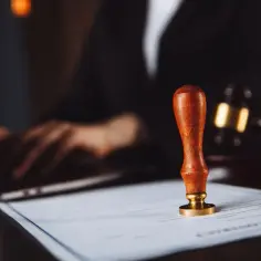 Czy notariusz informuje o testamencie? Co musisz wiedzieć o tym obowiązku
