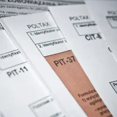 Formularze podatkowe PIT-11, PIT-37, CIT-8 i VAT-8. Rozliczenie umowy zlecenia jaki PIT?