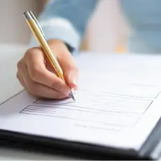 Kto może uzyskać odpis aktu zgonu? Sprawdź swoje prawa i możliwości