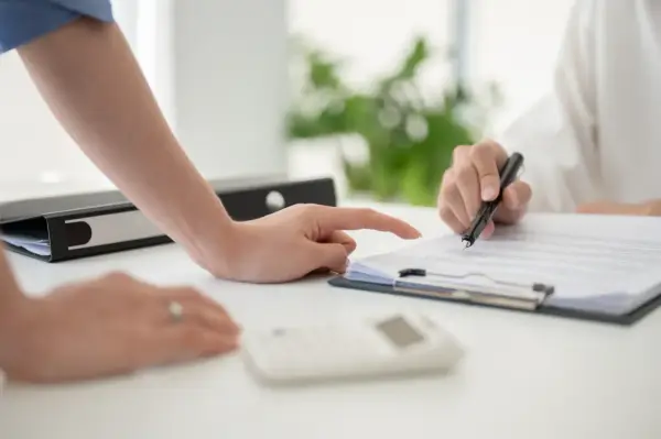 Świadectwo pracy a umowa zlecenie - Jak dokumentować staż pracy?