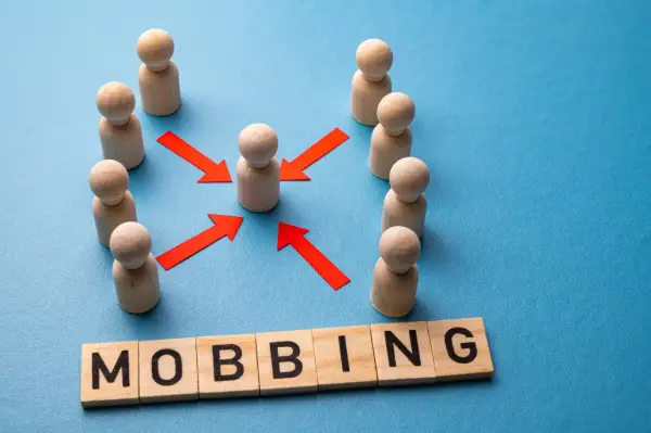 Mobbing w pracy - Jak go rozpoznać i skutecznie udowodnić?