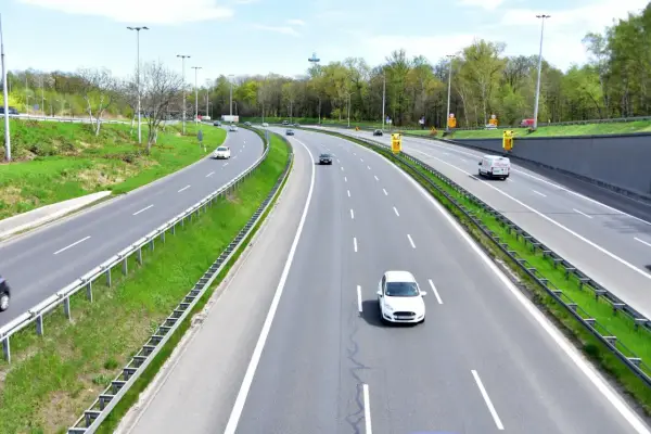 Minimalna prędkość na autostradzie - Czy 40 km/h to obowiązek?